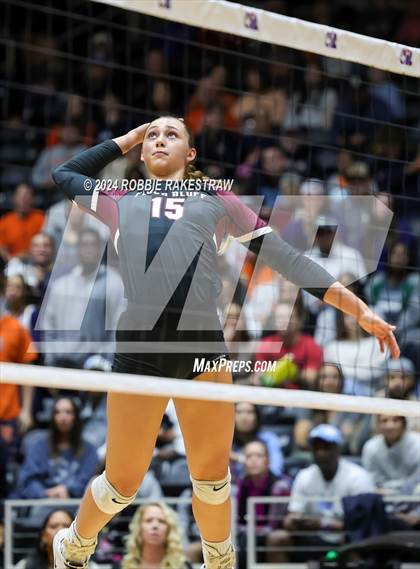 Thumbnail 1 in McKinney North vs. Flour Bluff (UIL 5A Volleyball Division I Final) photogallery.