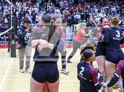 Thumbnail 1 in McKinney North vs. Flour Bluff (UIL 5A Volleyball Division I Final) photogallery.