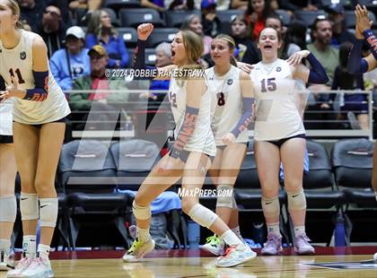 Thumbnail 3 in McKinney North vs. Flour Bluff (UIL 5A Volleyball Division I Final) photogallery.