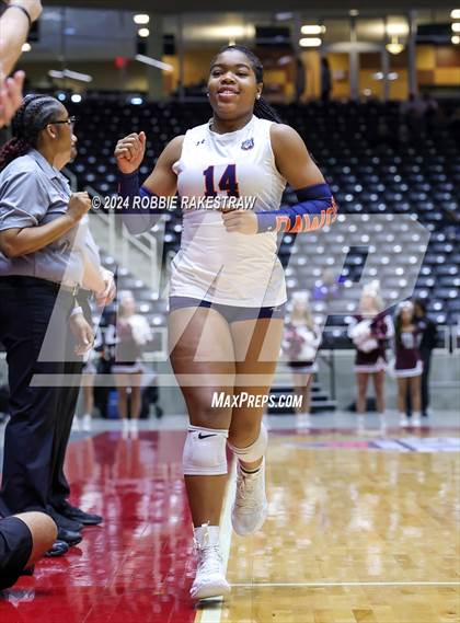 Thumbnail 1 in McKinney North vs. Flour Bluff (UIL 5A Volleyball Division I Final) photogallery.
