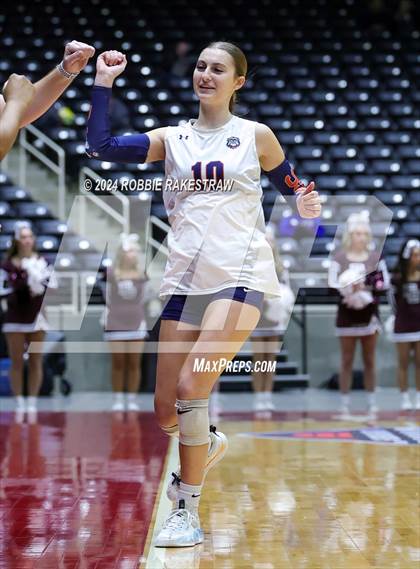 Thumbnail 3 in McKinney North vs. Flour Bluff (UIL 5A Volleyball Division I Final) photogallery.