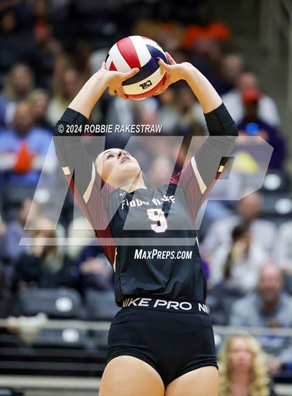 Thumbnail 3 in McKinney North vs. Flour Bluff (UIL 5A Volleyball Division I Final) photogallery.