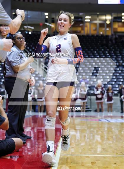 Thumbnail 2 in McKinney North vs. Flour Bluff (UIL 5A Volleyball Division I Final) photogallery.