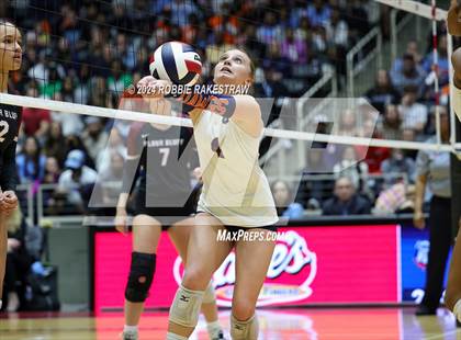 Thumbnail 1 in McKinney North vs. Flour Bluff (UIL 5A Volleyball Division I Final) photogallery.