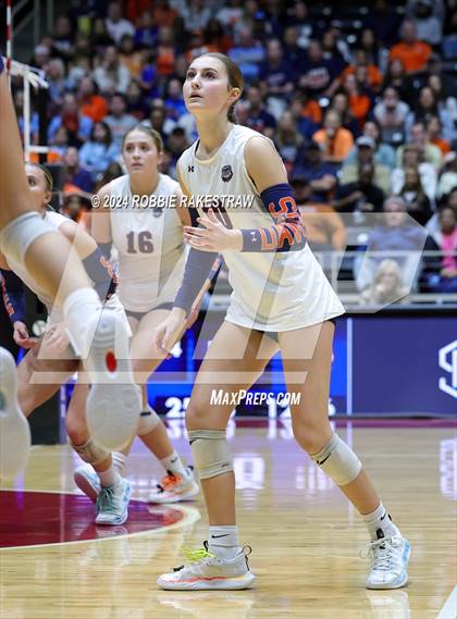 Thumbnail 1 in McKinney North vs. Flour Bluff (UIL 5A Volleyball Division I Final) photogallery.