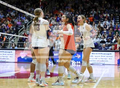Thumbnail 1 in McKinney North vs. Flour Bluff (UIL 5A Volleyball Division I Final) photogallery.