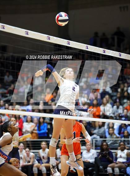 Thumbnail 2 in McKinney North vs. Flour Bluff (UIL 5A Volleyball Division I Final) photogallery.