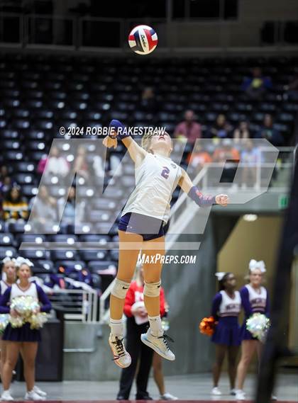 Thumbnail 1 in McKinney North vs. Flour Bluff (UIL 5A Volleyball Division I Final) photogallery.