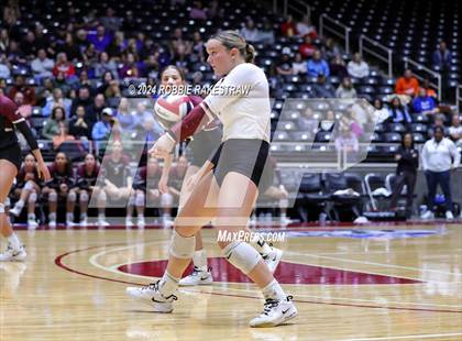 Thumbnail 3 in McKinney North vs. Flour Bluff (UIL 5A Volleyball Division I Final) photogallery.