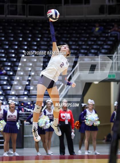 Thumbnail 3 in McKinney North vs. Flour Bluff (UIL 5A Volleyball Division I Final) photogallery.
