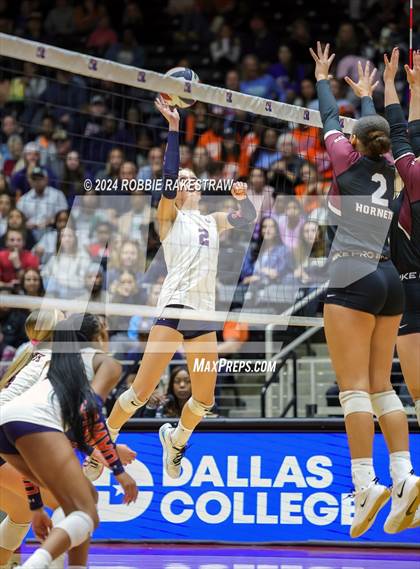 Thumbnail 3 in McKinney North vs. Flour Bluff (UIL 5A Volleyball Division I Final) photogallery.