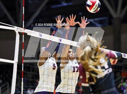 Thumbnail 1 in McKinney North vs. Flour Bluff (UIL 5A Volleyball Division I Final) photogallery.