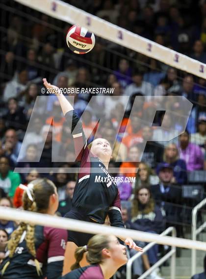 Thumbnail 3 in McKinney North vs. Flour Bluff (UIL 5A Volleyball Division I Final) photogallery.