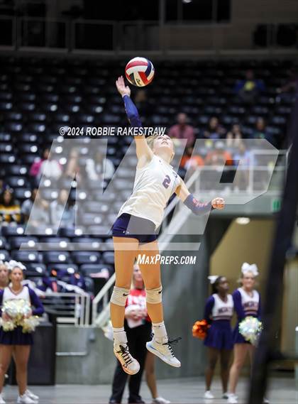 Thumbnail 2 in McKinney North vs. Flour Bluff (UIL 5A Volleyball Division I Final) photogallery.