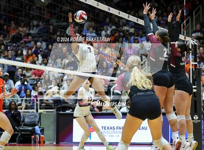 Thumbnail 1 in McKinney North vs. Flour Bluff (UIL 5A Volleyball Division I Final) photogallery.