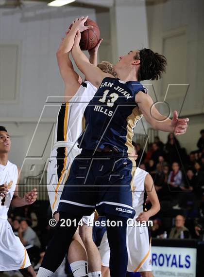 Thumbnail 1 in Foothill vs. San Juan Hills (Orange Holiday Classic) photogallery.