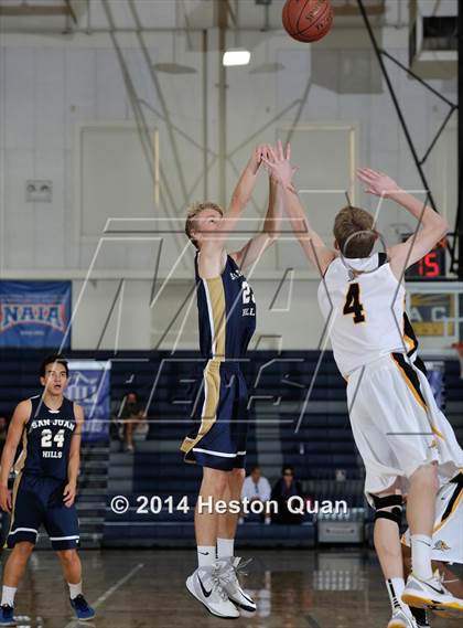 Thumbnail 1 in Foothill vs. San Juan Hills (Orange Holiday Classic) photogallery.