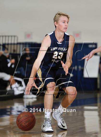 Thumbnail 3 in Foothill vs. San Juan Hills (Orange Holiday Classic) photogallery.