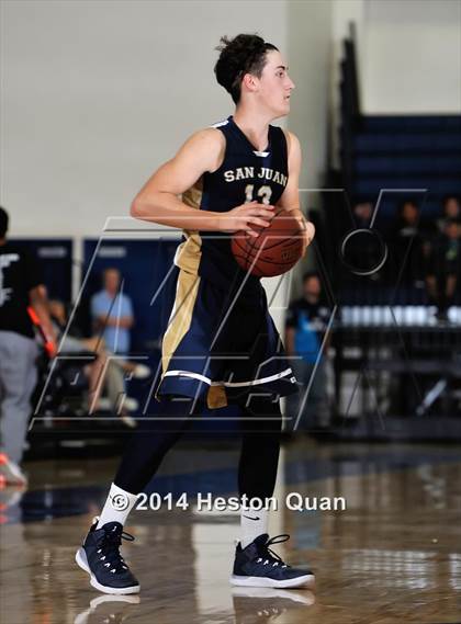 Thumbnail 3 in Foothill vs. San Juan Hills (Orange Holiday Classic) photogallery.