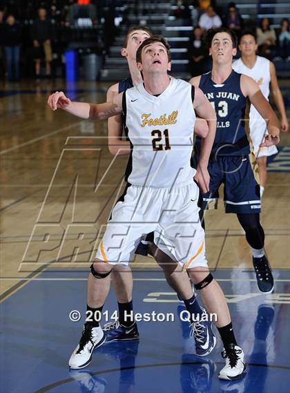 Thumbnail 2 in Foothill vs. San Juan Hills (Orange Holiday Classic) photogallery.
