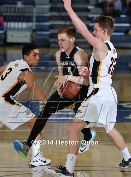 Thumbnail 2 in Foothill vs. San Juan Hills (Orange Holiday Classic) photogallery.