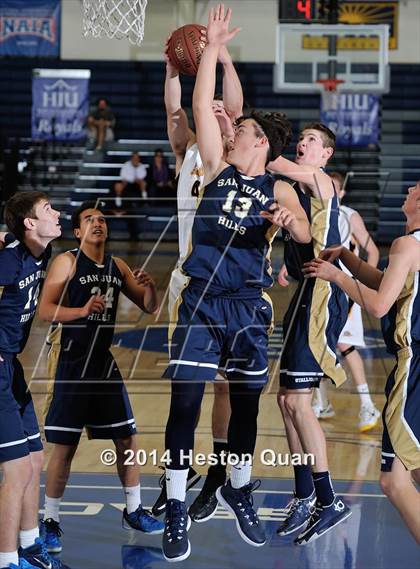 Thumbnail 2 in Foothill vs. San Juan Hills (Orange Holiday Classic) photogallery.