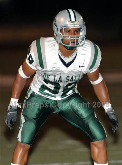 Thumbnail 2 in Loyola vs. De La Salle photogallery.