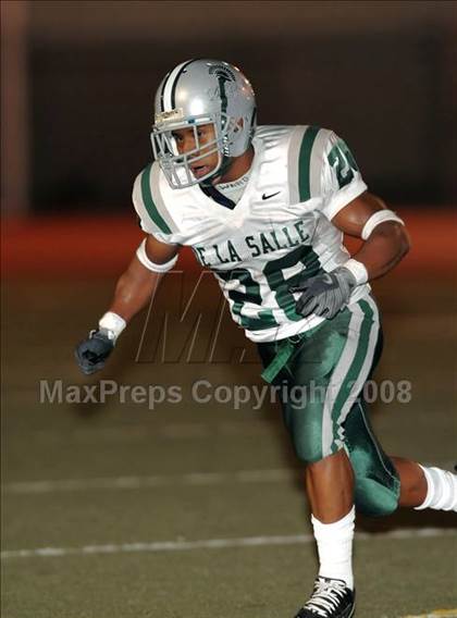 Thumbnail 3 in Loyola vs. De La Salle photogallery.