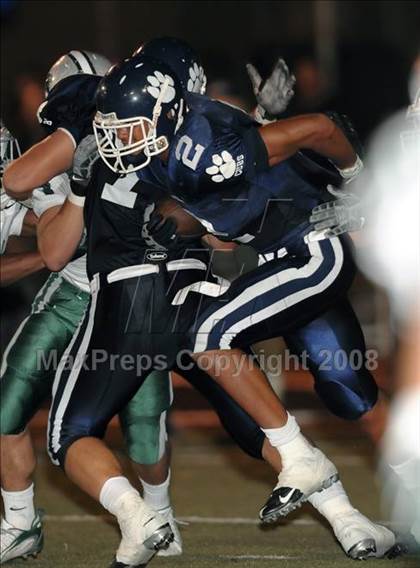 Thumbnail 2 in Loyola vs. De La Salle photogallery.