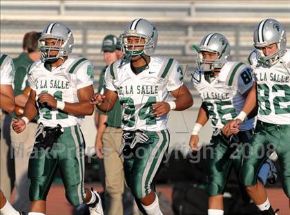 Thumbnail 2 in Loyola vs. De La Salle photogallery.