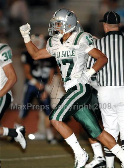 Thumbnail 1 in Loyola vs. De La Salle photogallery.