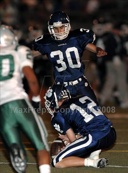 Thumbnail 2 in Loyola vs. De La Salle photogallery.