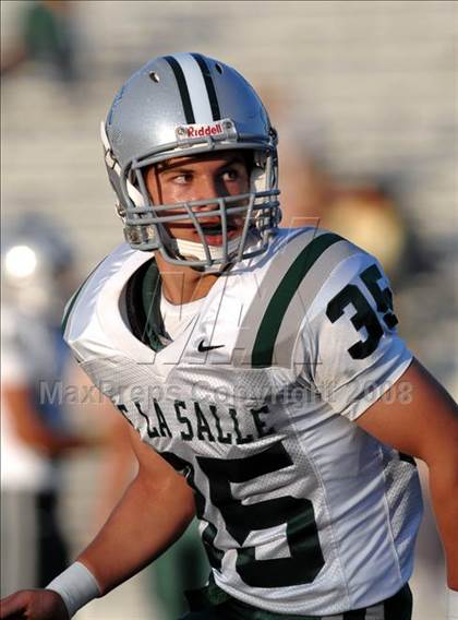 Thumbnail 1 in Loyola vs. De La Salle photogallery.