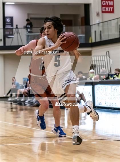 Thumbnail 3 in Madison vs Johnson photogallery.