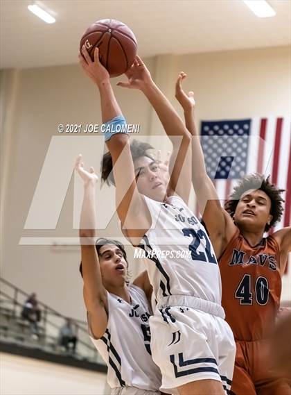Thumbnail 2 in Madison vs Johnson photogallery.