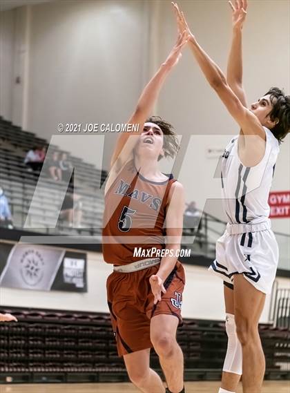 Thumbnail 1 in Madison vs Johnson photogallery.