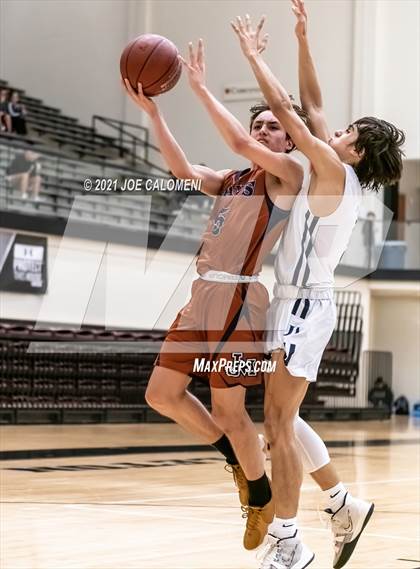 Thumbnail 3 in Madison vs Johnson photogallery.