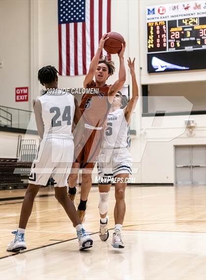 Thumbnail 3 in Madison vs Johnson photogallery.