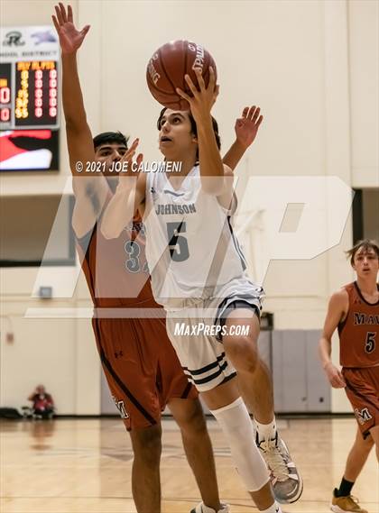 Thumbnail 3 in Madison vs Johnson photogallery.