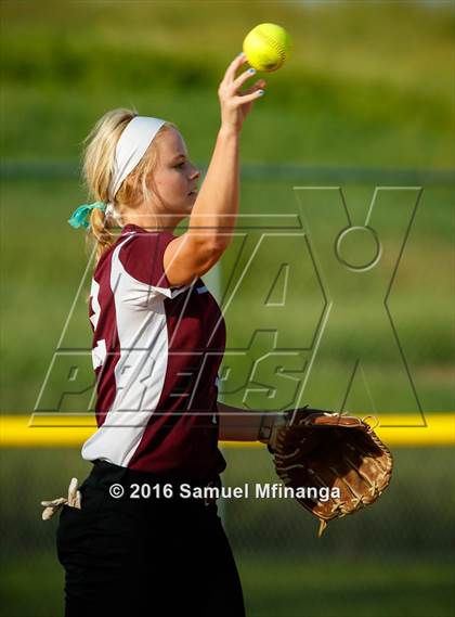 Thumbnail 2 in Columbus @ Lincoln Northeast photogallery.