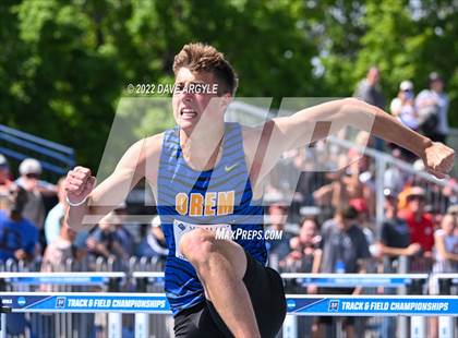 Thumbnail 1 in BYU Invitational photogallery.