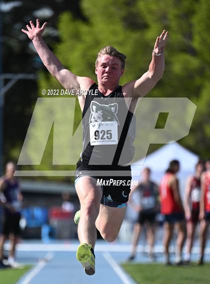 Thumbnail 1 in BYU Invitational photogallery.