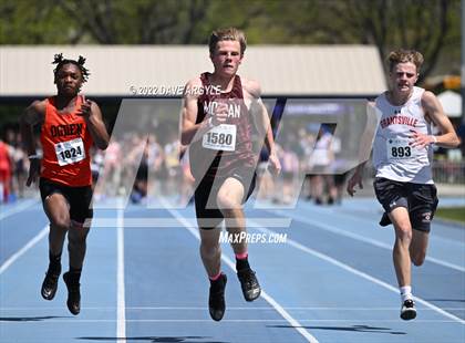Thumbnail 1 in BYU Invitational photogallery.