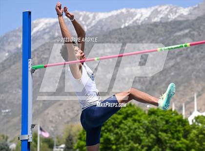 Thumbnail 2 in BYU Invitational photogallery.