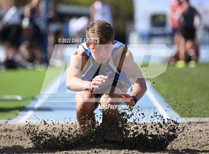 Thumbnail 3 in BYU Invitational photogallery.