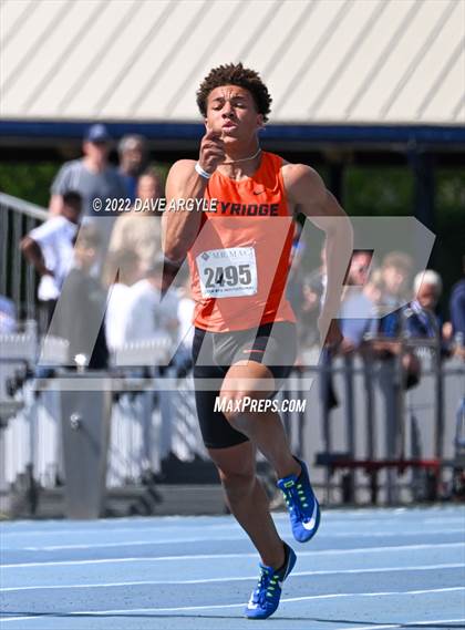 Thumbnail 3 in BYU Invitational photogallery.