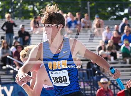 Thumbnail 3 in BYU Invitational photogallery.