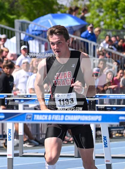 Thumbnail 3 in BYU Invitational photogallery.