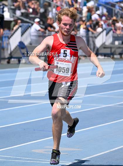 Thumbnail 3 in BYU Invitational photogallery.