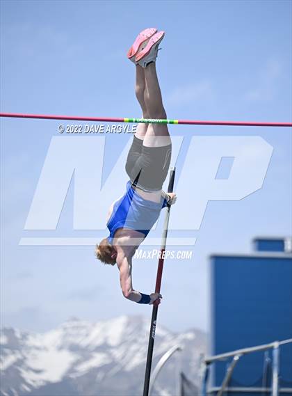 Thumbnail 3 in BYU Invitational photogallery.